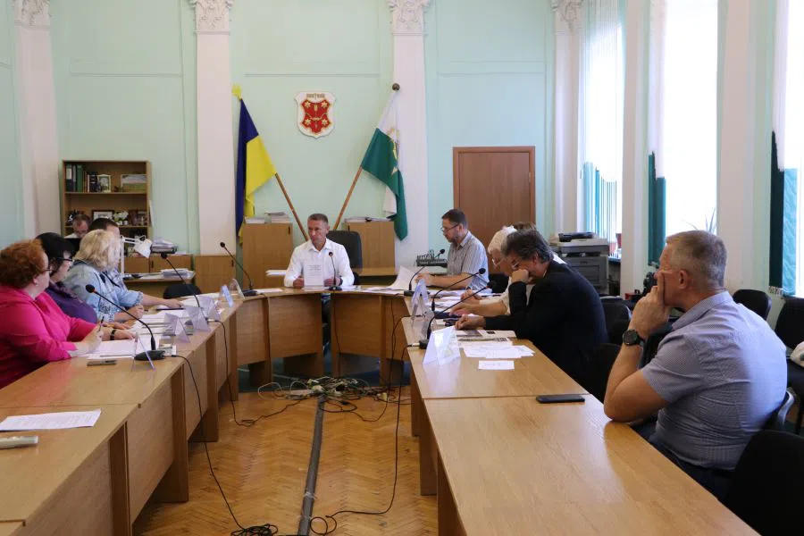 Засідання комісії під головуванням Валерія Пархоменка