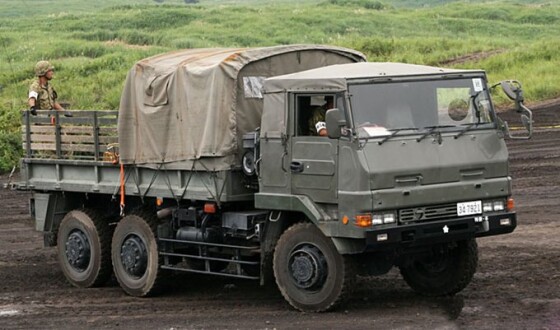 Українські Збройні Сили отримають від Японії 100 вантажівок