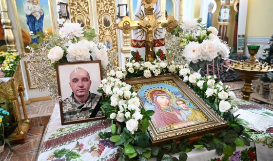 На Тернопільщині попрощалися із нацгвардійцем Олегом Скакуном