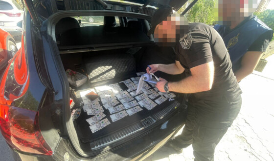 На Тернопільщині підполковник за 5 тисяч доларів обіцяв вплинути на ВЛК та перевести мобілізованого у тил