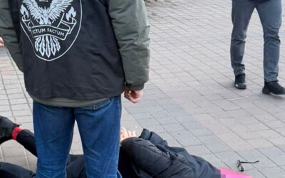 СБУ та Нацполіція викрили на хабарі керівництво одного із ключових підприємств, відповідального за ремонт доріг в Україні