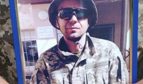 Сьогодні Сумська громада попрощалась із Героєм Віталієм Левченком