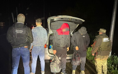 На Буковині прикордонники затримали трьох втікачів