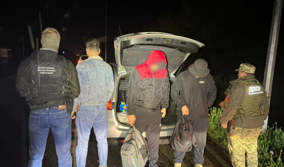 На Буковині прикордонники затримали трьох втікачів