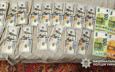 Нацполіція припинила діяльність групи наркозбувачів, яка налагодила незаконний продаж канабісу у Дніпрі