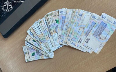 Хотів з допомогою хабара уникнути кримінальної відповідальності у провадженні, відкритому за фактом хуліганства, а отримав ще одну статтю