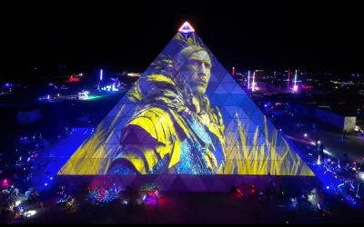 Відео, створене українцями, прикрасило головну піраміду Burning Man