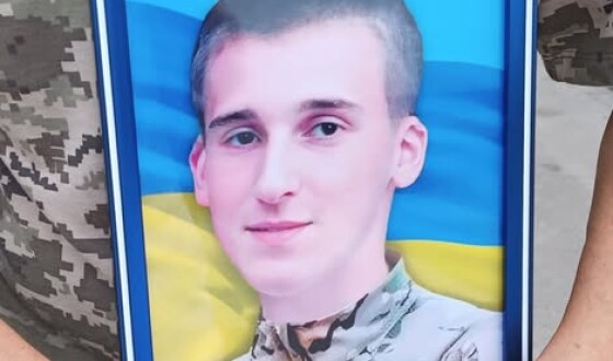 Сьогодні Сумська громада попрощалась з Героєм Єгором Васильченком