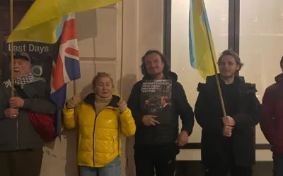 Українці Лондону знову протестували через виступи пропутінської співачки Нетребко