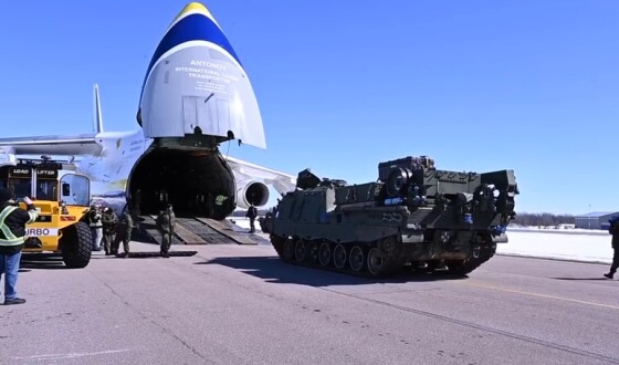 Канада відправила Україні броньовані машини Bergepanzer 3
