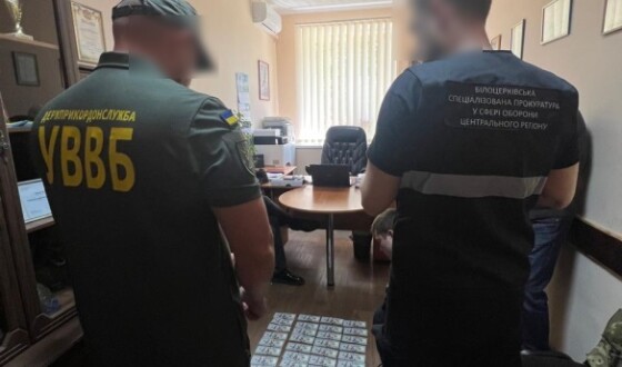 Підприємець хотів нажитися на постачанні неякісної форми для прикордонників