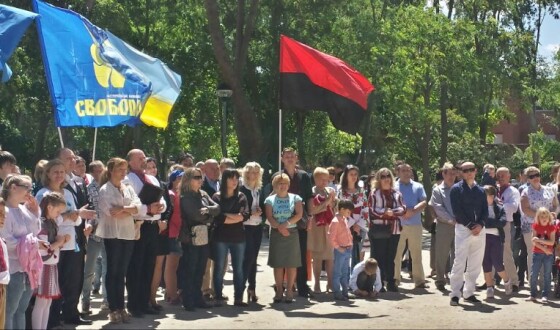 В Іспанії &#8211; «Садок вишневий коло хати…»