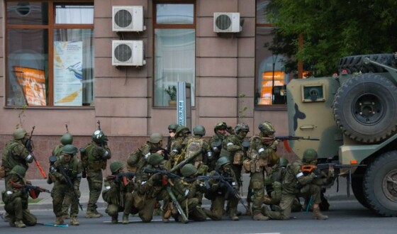 Ваґнерівці підходять до штабу ЮВО в Ростові-на Дону, відео