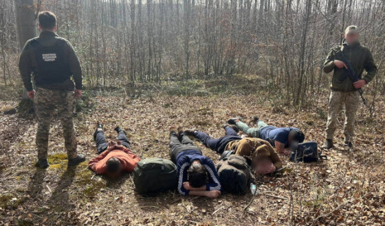 На Буковині прикордонники з пострілами зупиняли порушників кордону