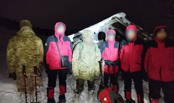 Прикордонники Чернівецького загону врятували у горах заблукалого дніпрянина-ухилянта
