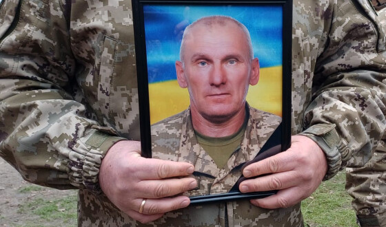 На Волині провели в останню путь воїна-прикордонника Олександра Варенцова