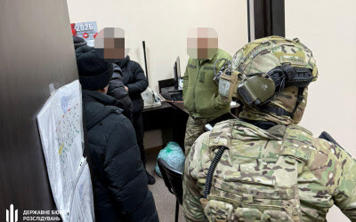 На Київщині ДБР викрило масштабну схему допомоги дезертирству та ухиленню від мобілізації