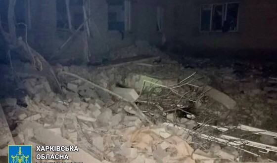 росія атакувала «шахедами» село Мартове на Чугуївщині: зруйнований дитсадок