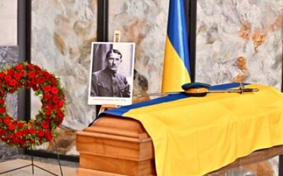 У Нідерландах ексгумували останки Євгена Коновальця
