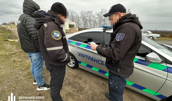 На Миколаївщині ДБР затримало керівника Укртрансбезпеки на мільйонних поборах з перевізників