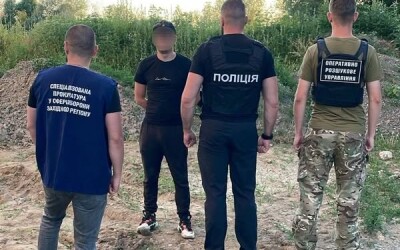 Поблизу кордону зі Словаччиною затримано переправника разом з «клієнтом»