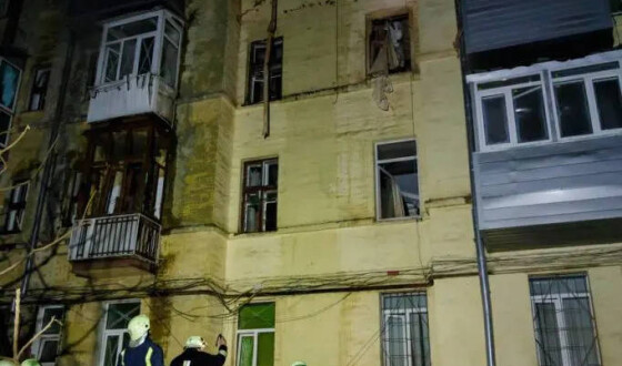 Вночі окупанти ракетами обстріляли Харків: загинула місцева жителька