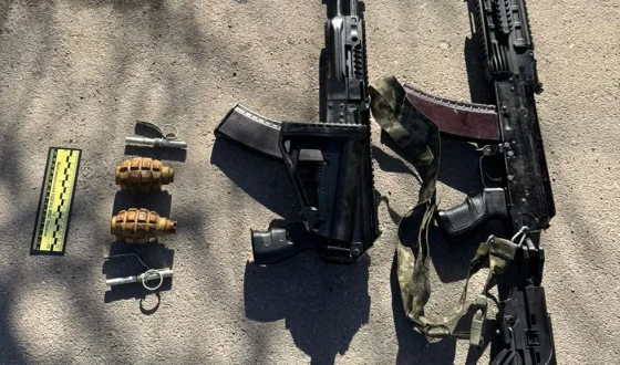 53-річний житомирянин продавав автомати Калашникова