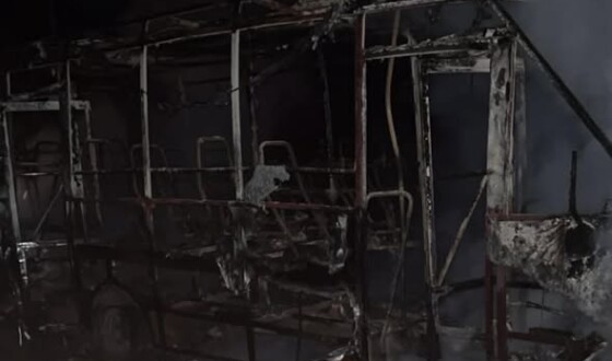 Російський дрон атакував пасажирський мікроавтобус на Сумщині