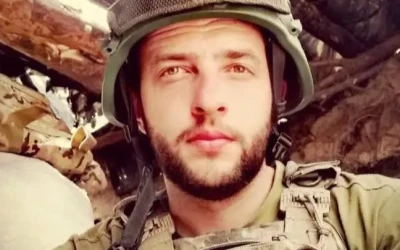 Сьогодні, 10 травня, Волинь прощається з Героями Владиславом Тараненком, Миколою Кошелем і Сергієм Стернічуком