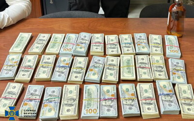 СБУ затримала високопосадовця Повітряних Сил і свого високопосадовця на величезному хабарі