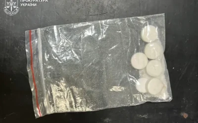 На Житомирщині фельдшер однієї з виправних установ збував психотропні речовини засудженим