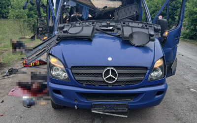 &#8220;ланцет&#8221; атакував рейсовий автобус на Сумщині &#8211; 9 загиблих, 7 поранених