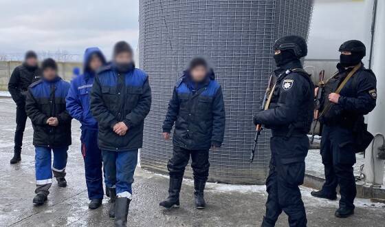 На Житомирщині поліцейські викрили крадіїв понад 15 тонн палива: досудове розслідування завершено
