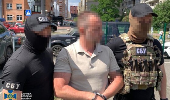 СБУ затримала ексочільника департаменту КМДА, який розкрадав бюджетні кошти з фонду соцдопомоги тяжкохворим