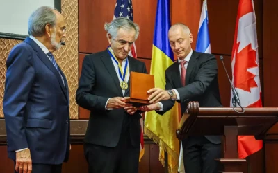 У Конґресі США Єврейська конфедерація України нагородила Ліну Костенко та Бернара-Анрі Леві медалями Андрея Шептицького
