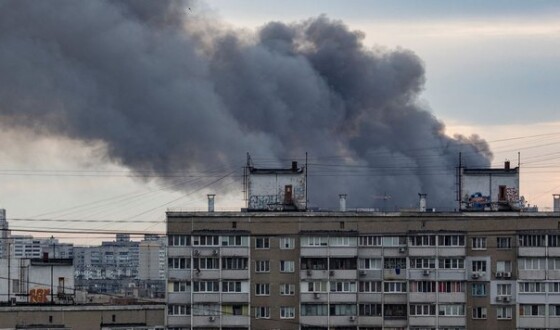 Окупанти поцілили у Дарницький вагоноремонтний завод, постраждав один залізничник