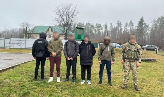 Організатор втечі ухилянтів планував отримати за день прибуток $16500