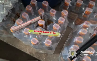 Нацполіція ліквідувала цех з фальсифікату відомих торгових марок