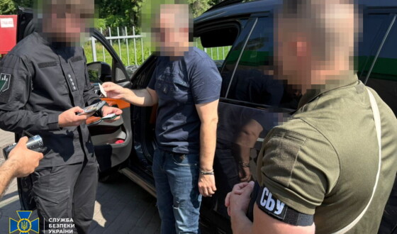 Посадовці привласнили понад 64 млн грн на закупівлі авто для військових