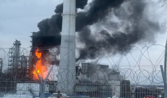 Завод Лукойл в Нижньому Новгороді збив український безпідотник нафтоперегонною установкою (фото)