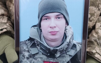 Сьогодні Сумська громада попрощалася зі захисниками України Вячеславом Пройдаковим і Сергієм Келло