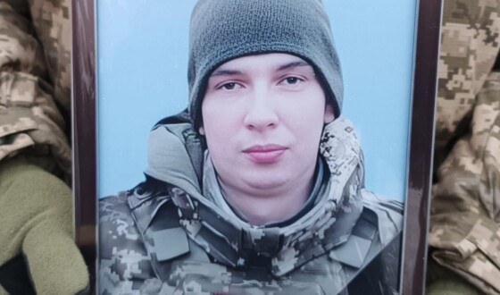 Сьогодні Сумська громада попрощалася зі захисниками України Вячеславом Пройдаковим і Сергієм Келло