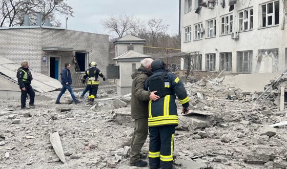 Оперативна інформація щодо наслідків ворожого ракетного удару по Сумам