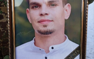 Вчора Сумська громада попрощалася із захисником України Олексієм Майбородою