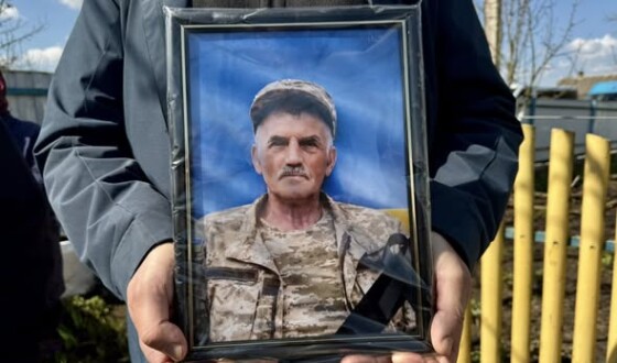 Вчора, 4 квітня, у Рівненській області попрощалися із Героями Віталієм Євгейчуком, Василем Степанцем, Валерієм Пекарським, Віталієм Муликом, Олександром Нагайцем, Антоном Кравченком, Павлом Кузьмичем