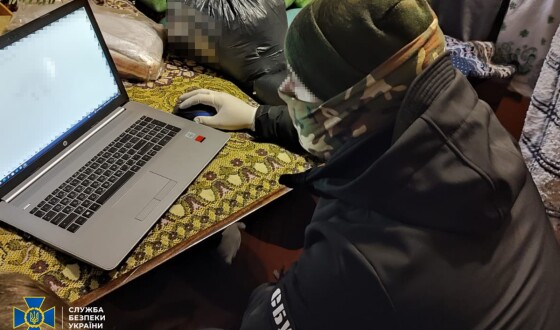 СБУ затримала трьох ворожих агітаторів, які закликали до захоплення влади в Україні та підтримували групу «Ваґнера»