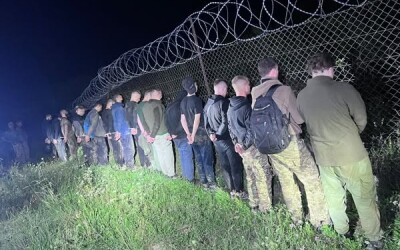 На кордоні зі Словаччиною затримали велику групу правопорушників
