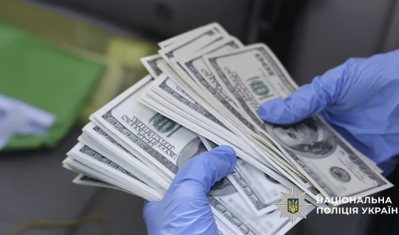 Гроші в обмін на відстрочку від армії: у Києві Нацполіція викрила зловмисника
