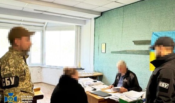 СБУ затримала колаборантку, яка агітувала мешканців Херсона «приєднатися» до рф