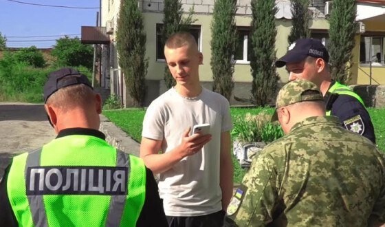 Поліція не змогла розшукати 500 військовозобов’язаних, тому начальника ТЦК поставили перед судом